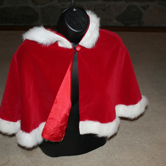 NA Jackets & Blazers - Mrs. Santa Claus Cape Vintage EUC red velvet w fur